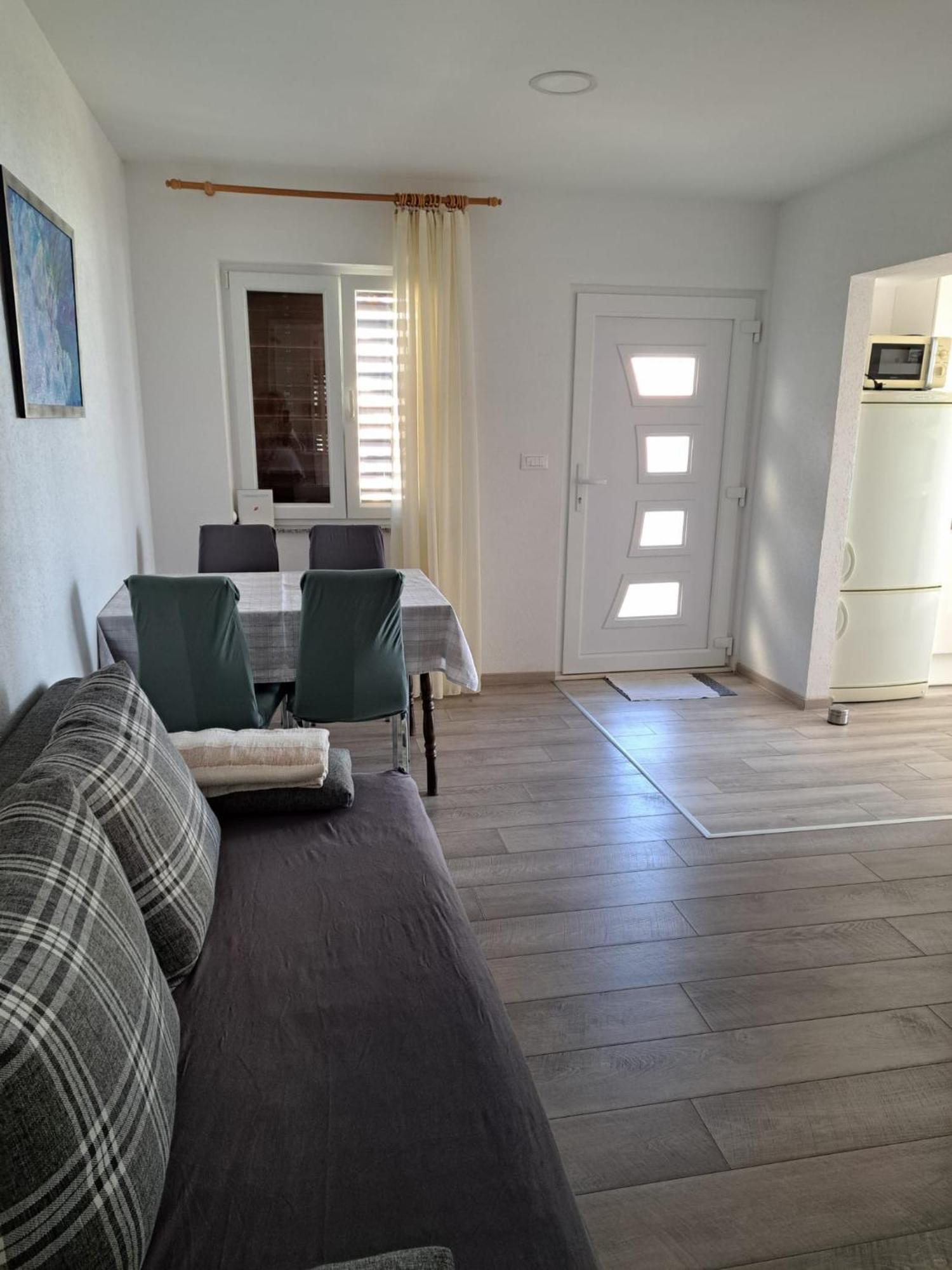 Apartman Adriatic Pavlinovic - Макарска Екстериор снимка